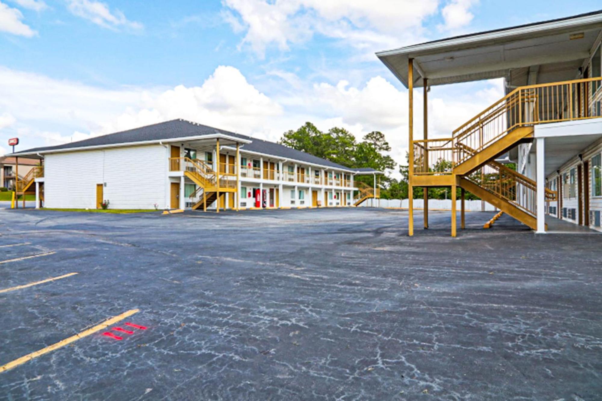 Economy Inn By Oyo แอชเบิร์น ภายนอก รูปภาพ